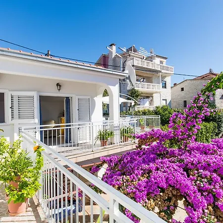 Apartments Vaska Trogir Exterior photo